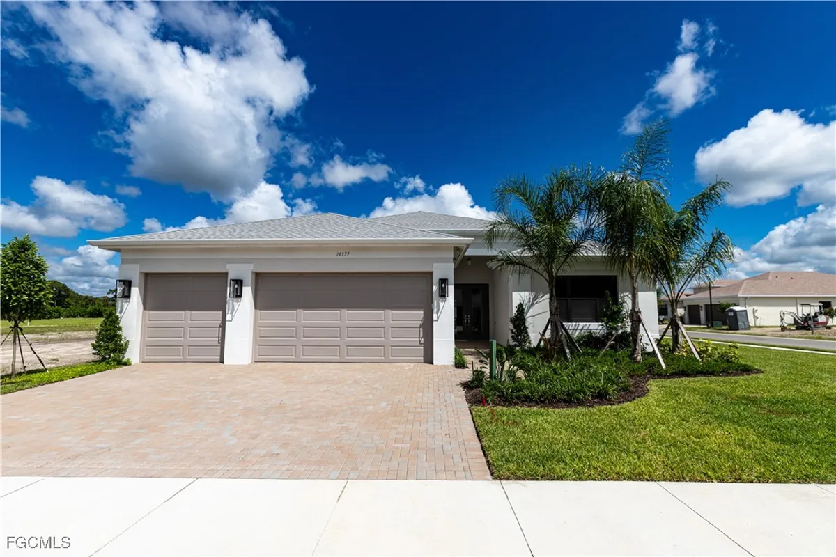 Property Slideshow image 1 of 50 | 14359 hogarth pl, Fort Myers, FL, 33905