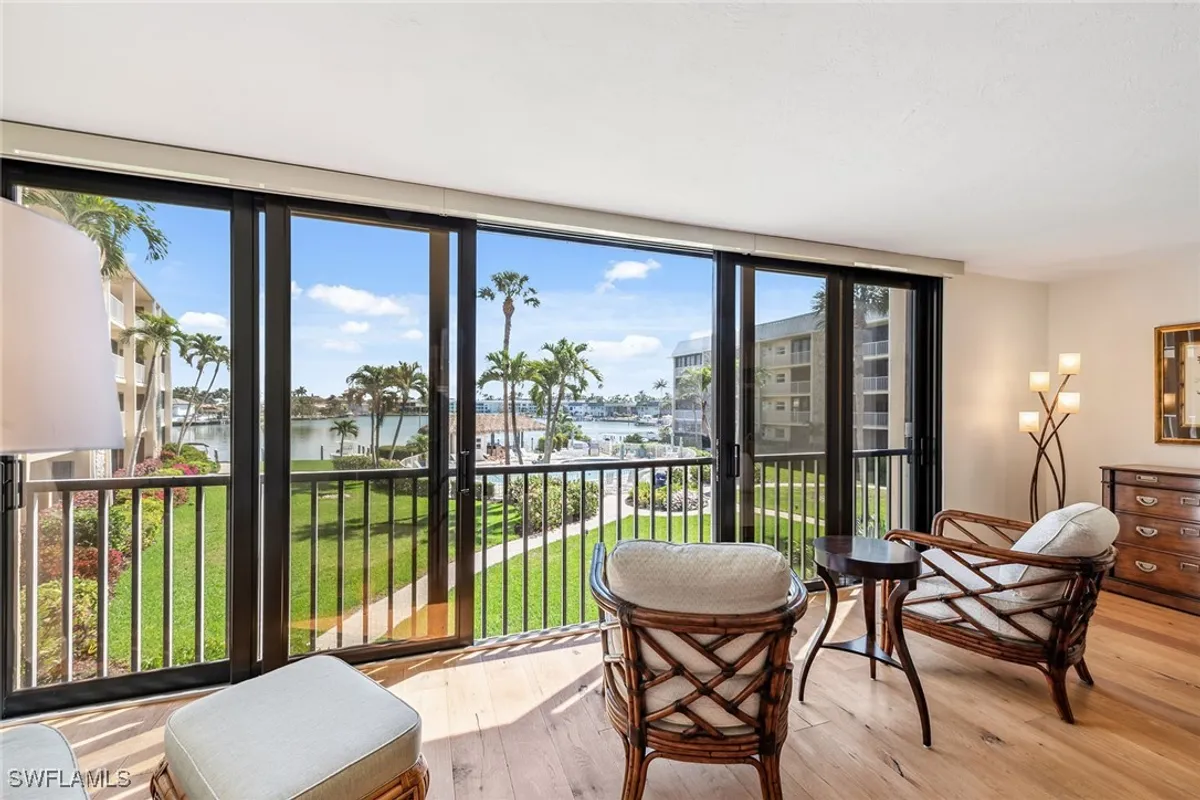Property Slideshow image 1 of 27 | 3000 gulf shore blvd 207, Naples, FL, 34103
