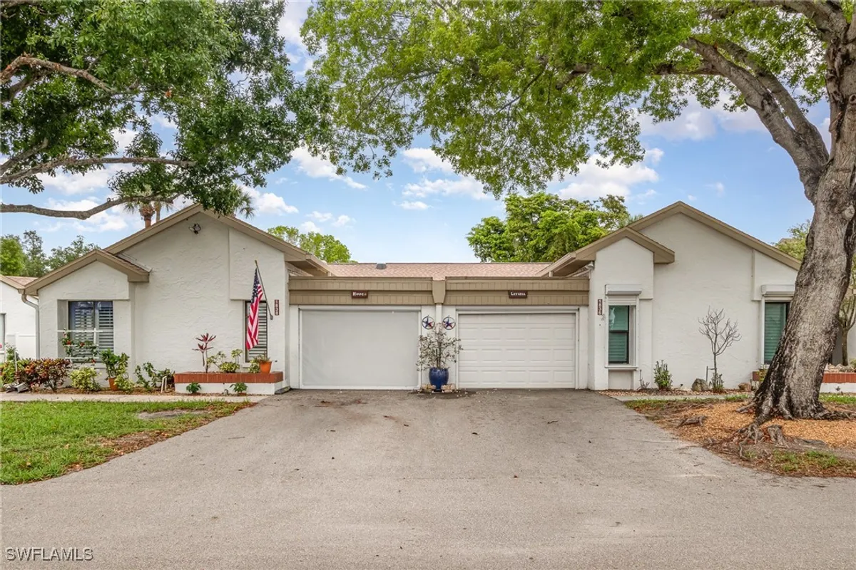 Property Slideshow image 1 of 42 | 1836 pine glade cir, Fort Myers, FL, 33907