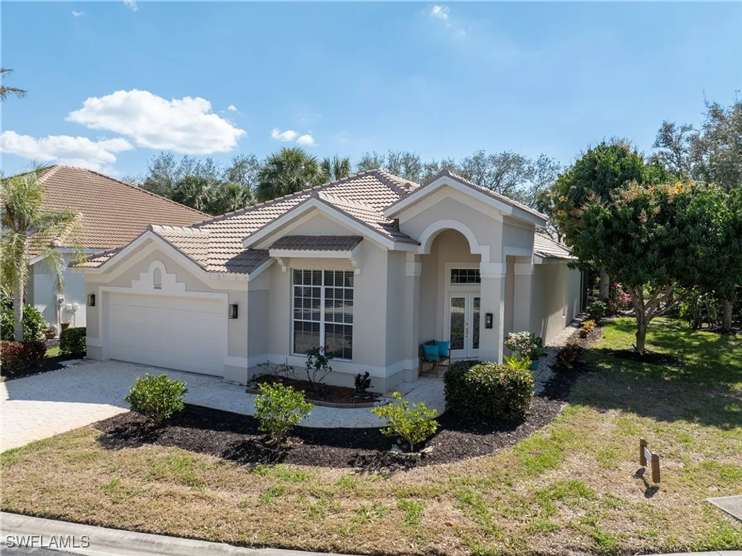 Property Slideshow image 1 of 15 | 3537 heron glen ct, Bonita Springs, FL, 34134