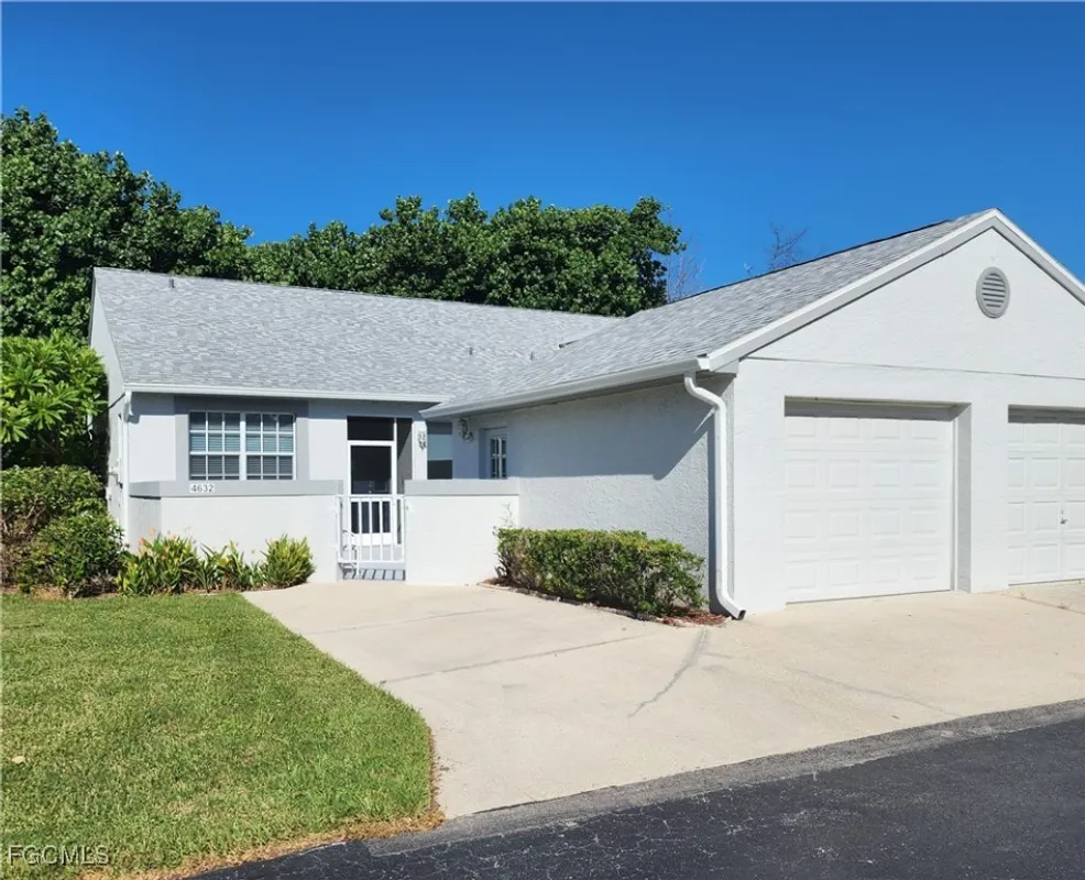 Property Slideshow image 1 of 27 | 4632 blackberry dr, Fort Myers, FL, 33905