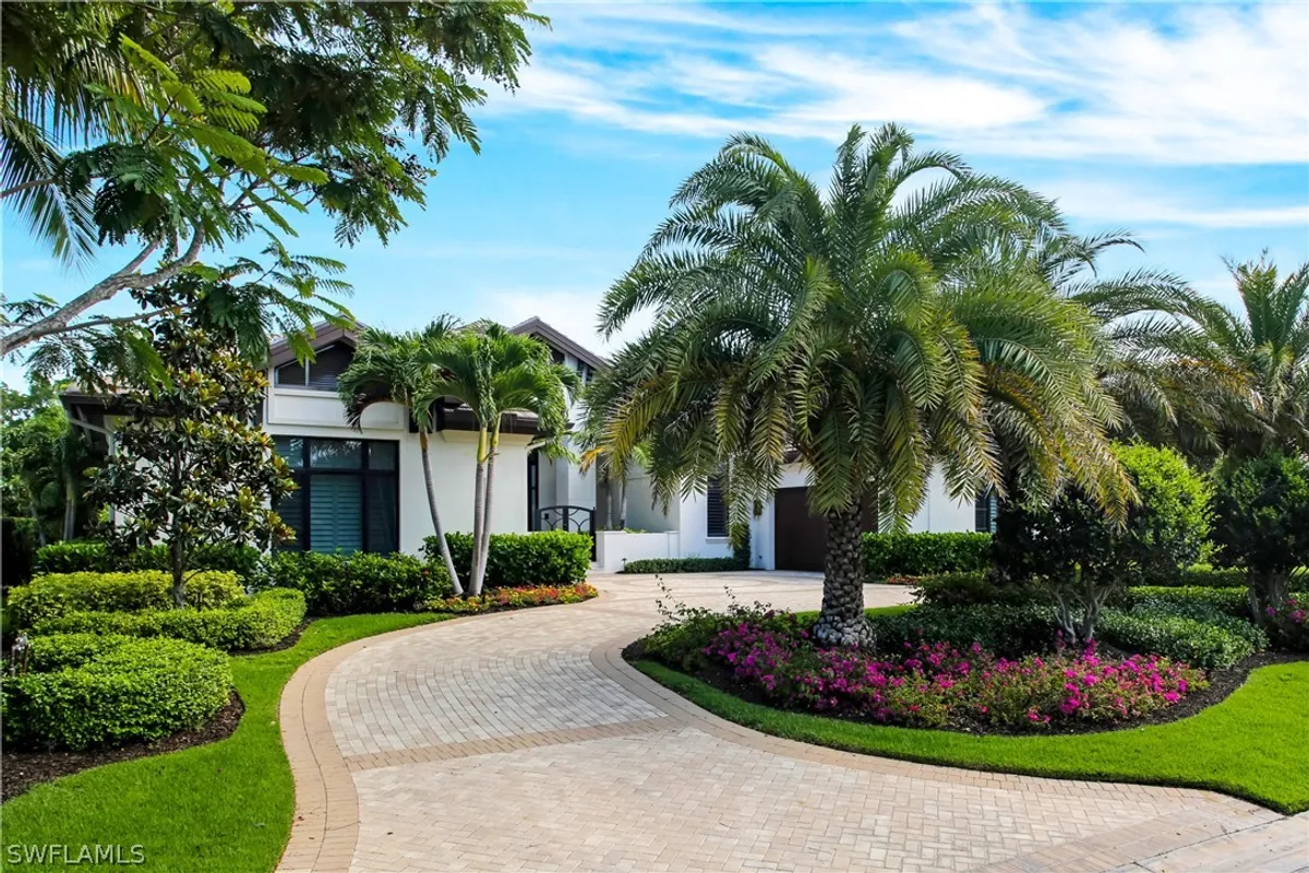 Property Slideshow image 1 of 20 | 595 regatta rd, Naples, FL, 34103