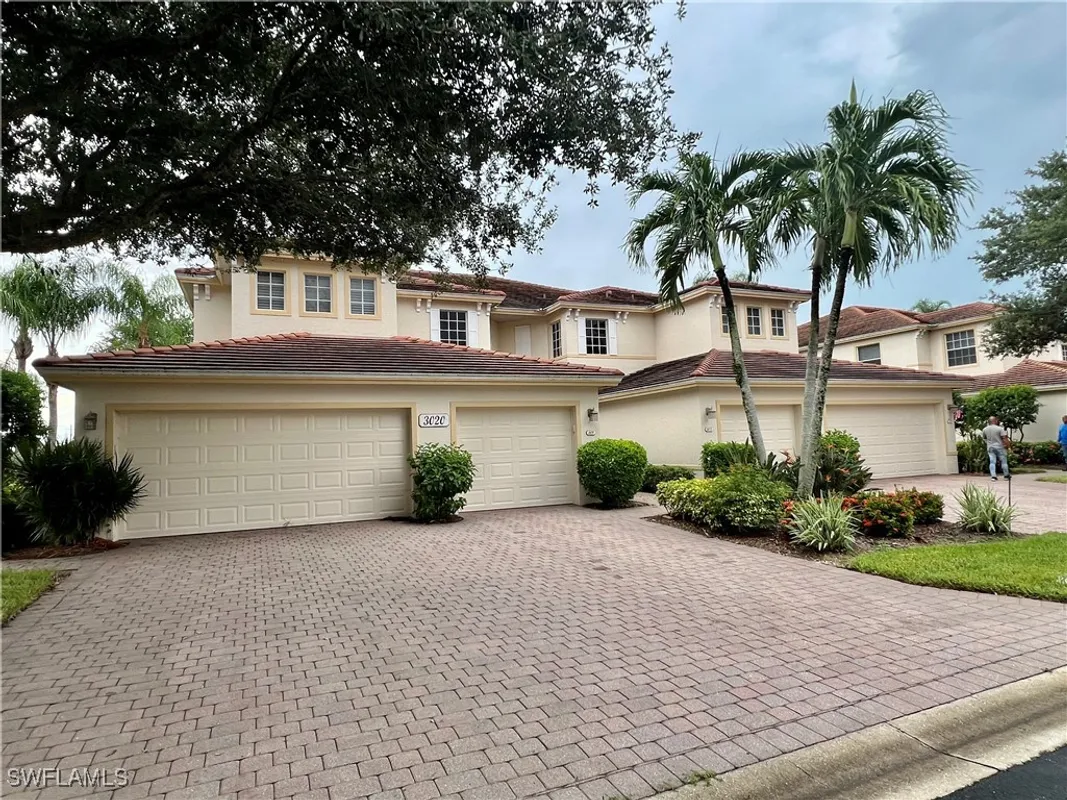 Property Slideshow image 1 of 50 | 3020 meandering way apt 201, Fort Myers, FL, 33905