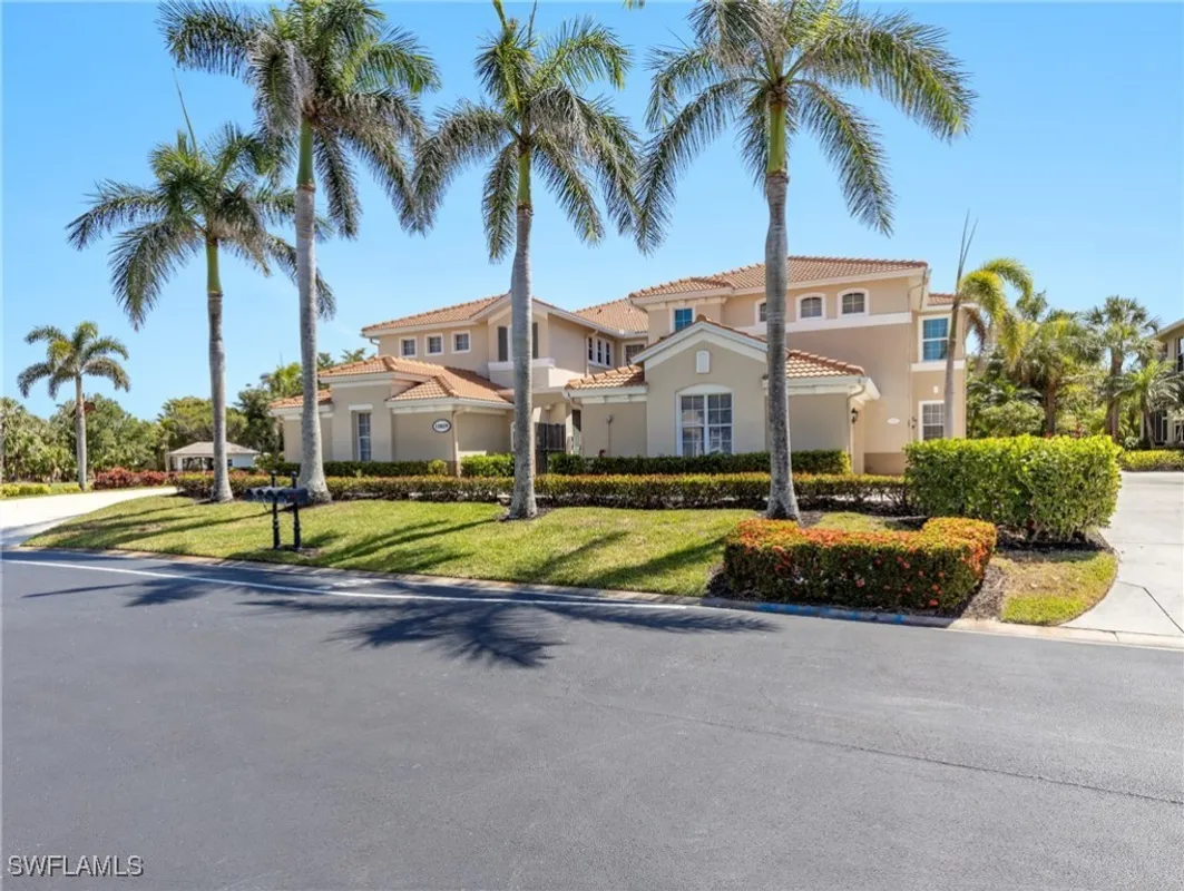 Property Slideshow image 1 of 50 | 11029 harbour yacht ct unit 102, Fort Myers, FL, 33908