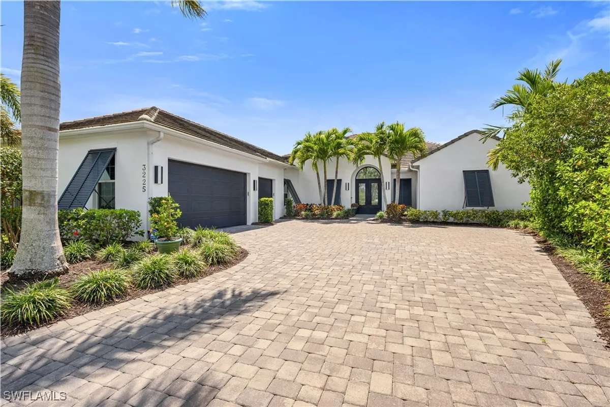 Property Slideshow image 1 of 17 | 3225 cotuit ct, Naples, FL, 34114