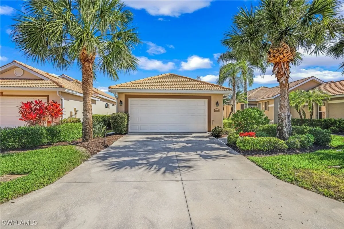 Property Slideshow image 1 of 25 | 8339 langshire way, Fort Myers, FL, 33912