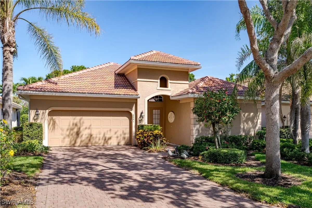 Property Slideshow image 1 of 38 | 6841 bent grass dr, Naples, FL, 34113