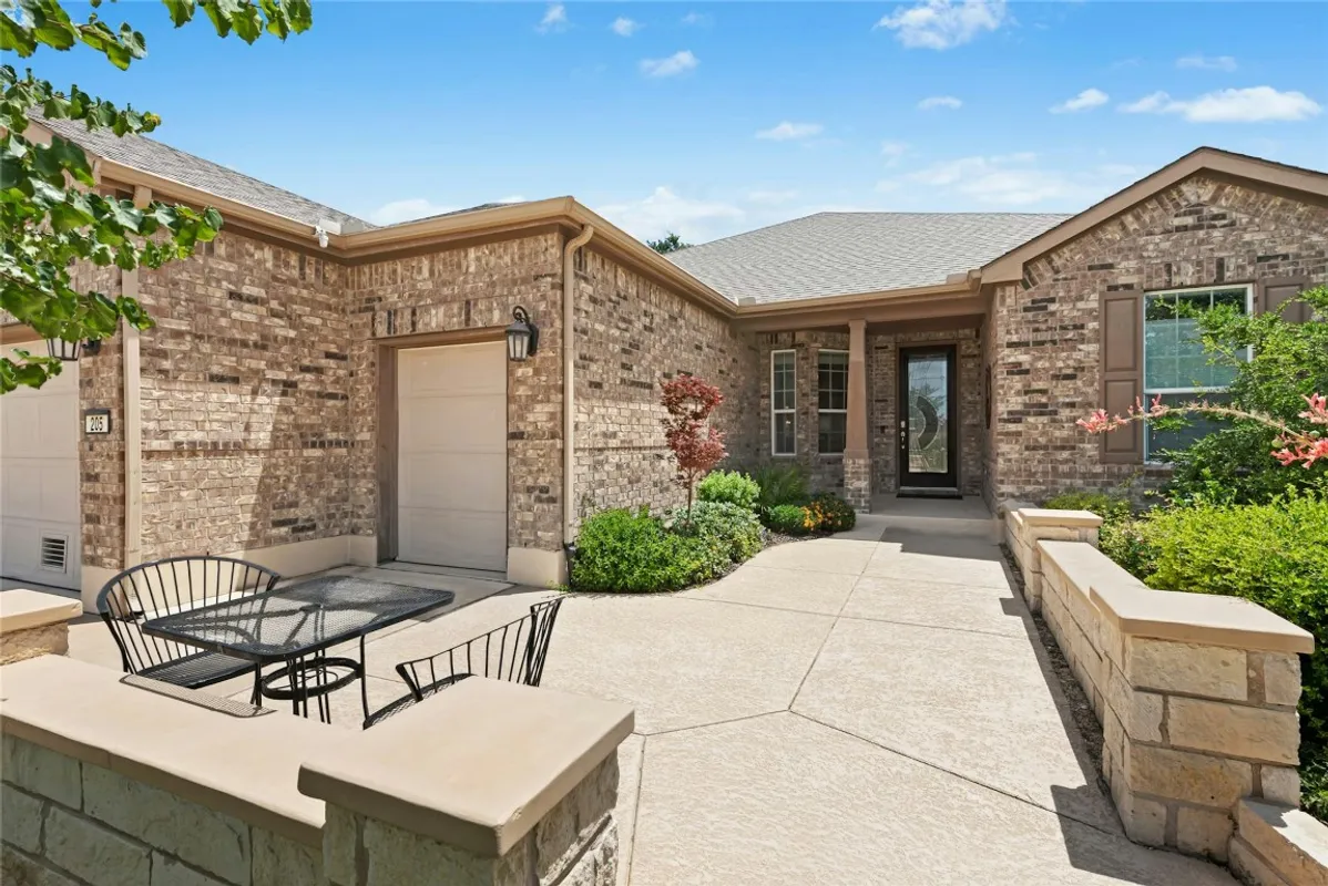 Property Slideshow image 1 of 35 | 205 cypress springs way, Georgetown, TX, 78633