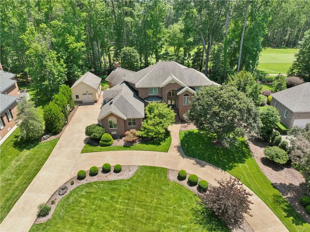 Property Slideshow image 1 of 49 | 3104 nathaniels grn, Williamsburg, VA, 23185