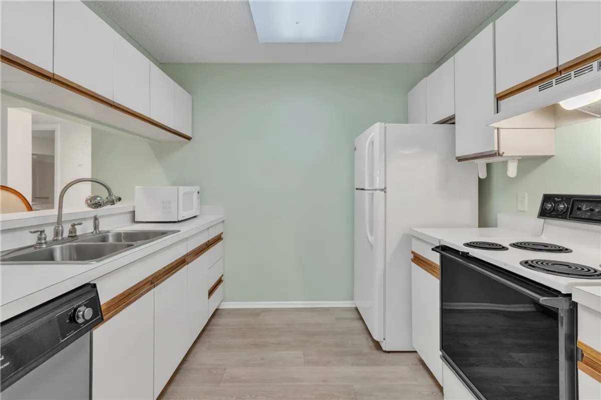 Property Slideshow image 1 of 36 | 3 plantation dr apt 103, Vero Beach, FL, 32966