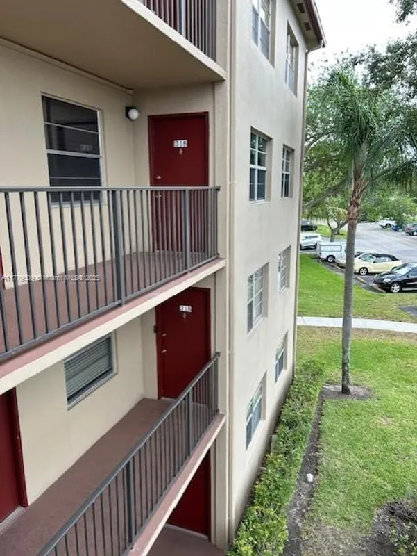 Property Slideshow image 1 of 10 | 13455 sw 9th ct j318, Pembroke Pines, FL, 33027