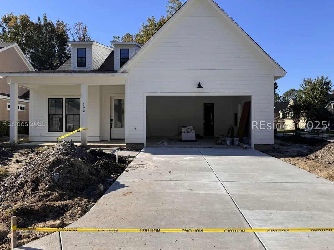 Property Slideshow image 1 of 16 | 202 fording trce, Bluffton, SC, 29910