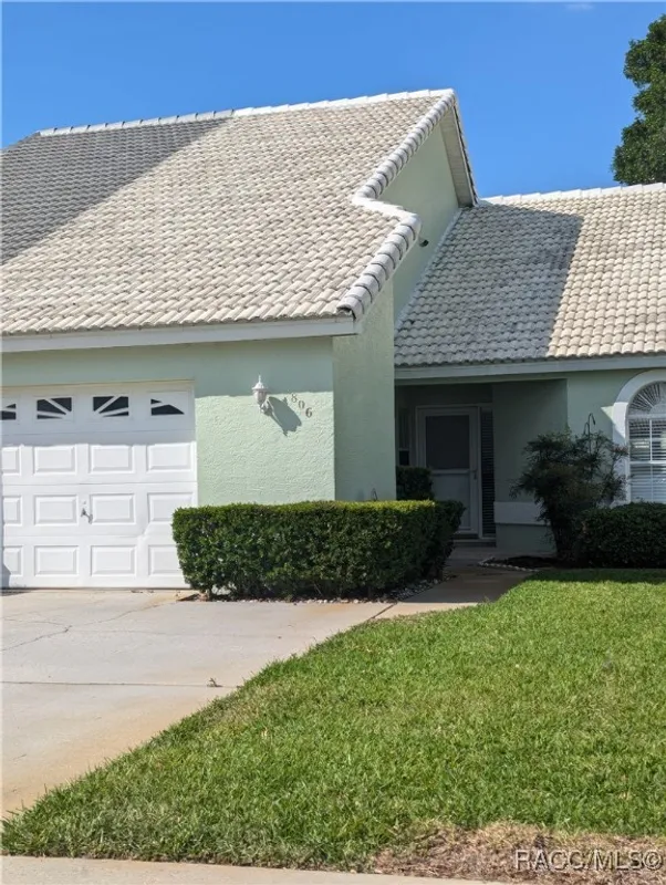 Property Slideshow image 1 of 23 | 806 windermere blvd, Inverness, FL, 34453