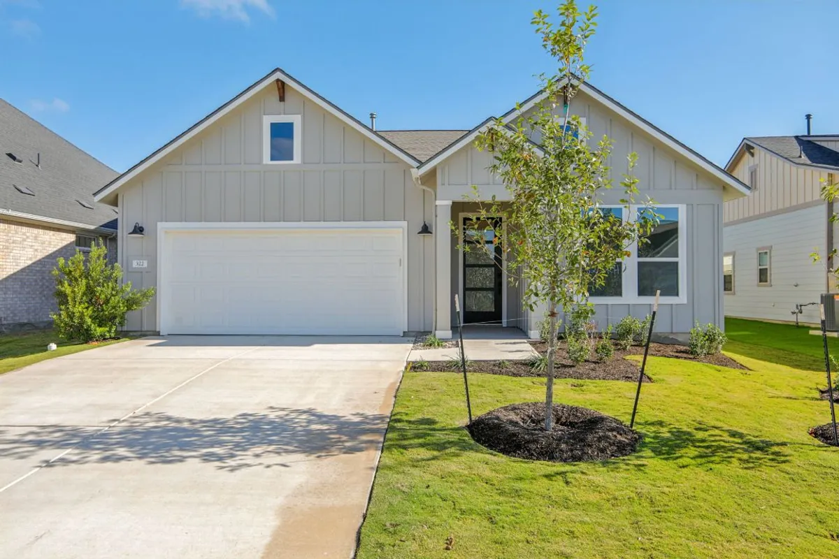 Property Slideshow image 1 of 38 | 322 sweeping sage ln, San Marcos, TX, 78666