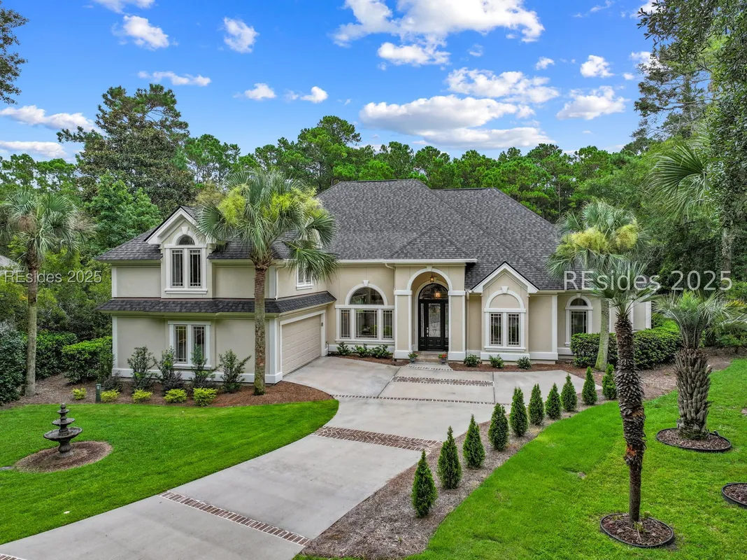 Property Slideshow image 1 of 71 | 5 camden ln, Hilton Head Island, SC, 29926