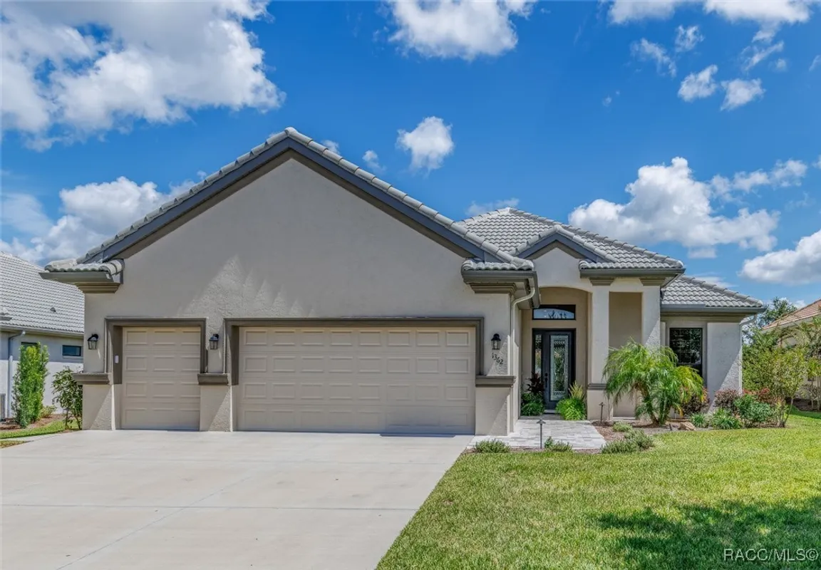 Property Slideshow image 1 of 63 | 1362 n whisperwood dr, Hernando, FL, 34442