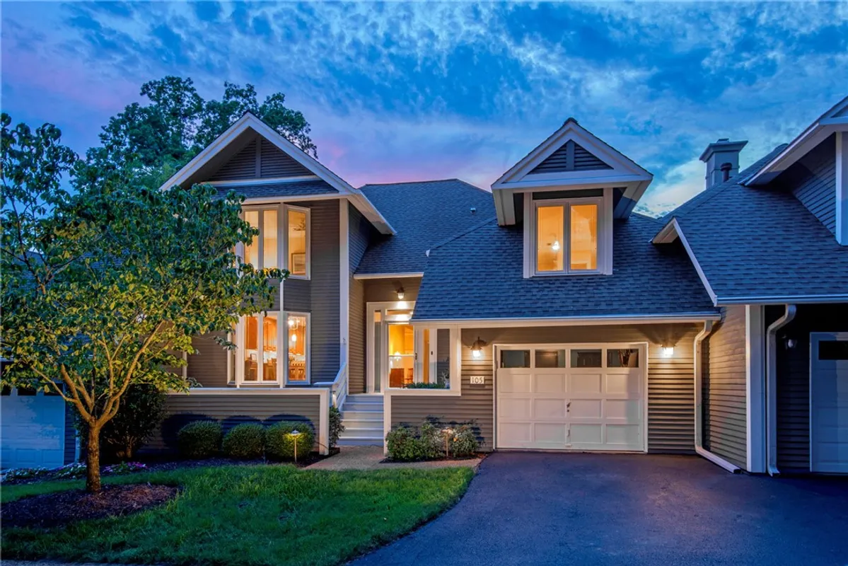 Property Slideshow image 1 of 50 | 105 moodys run # 105, Williamsburg, VA, 23185