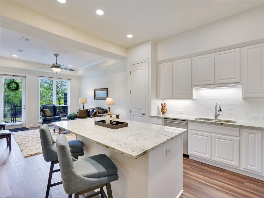 Property Slideshow image 1 of 31 | 102 bella toscana ave unit 1103, Lakeway, TX, 78734