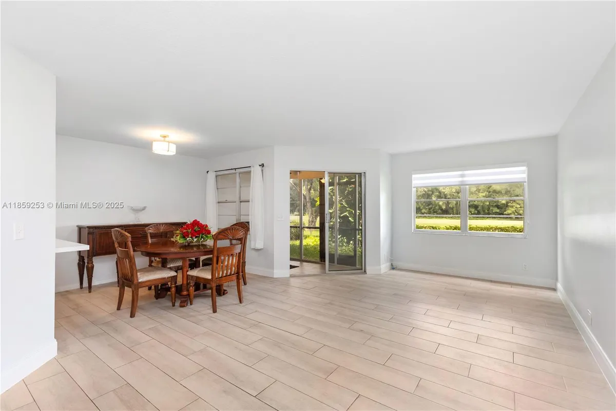 Property Slideshow image 1 of 28 | 1110 sw 125th ave 112m, Pembroke Pines, FL, 33027