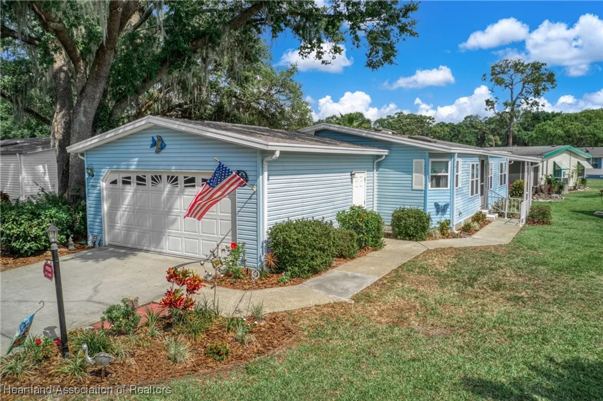 Property Slideshow image 1 of 37 | 2765 e waterview dr, Avon Park, FL, 33825