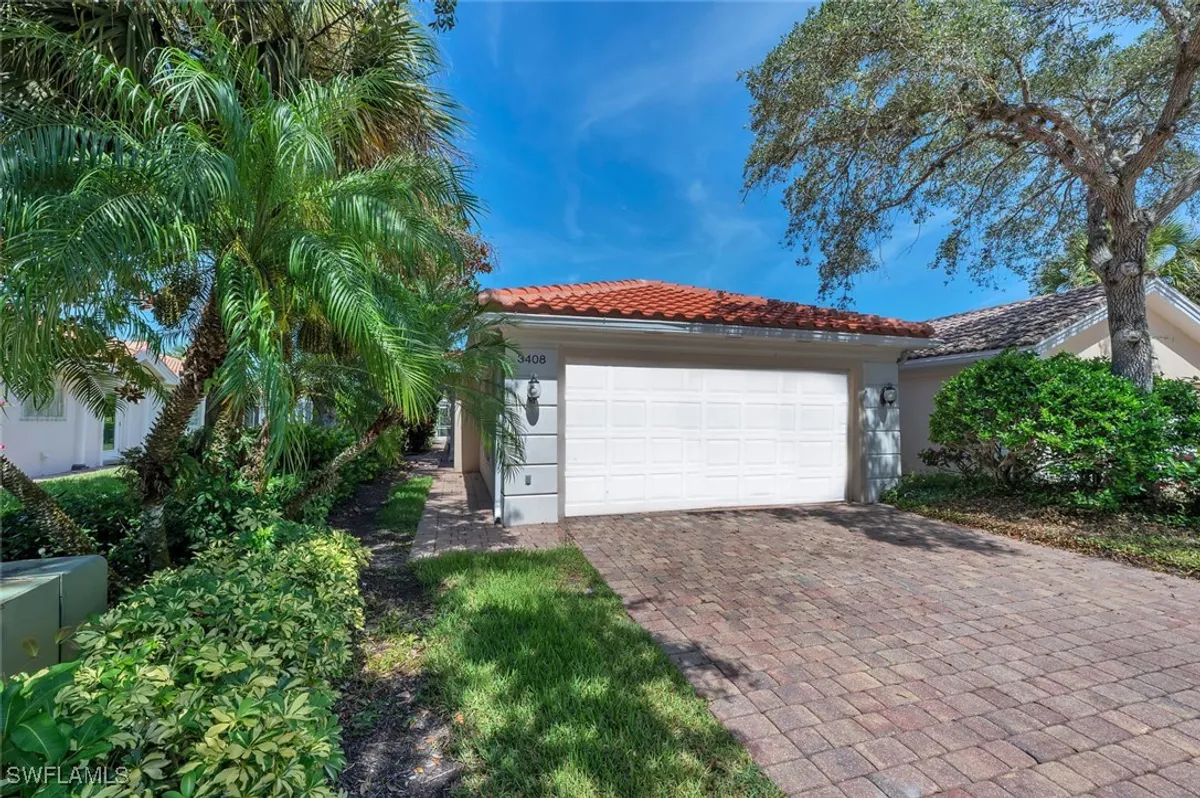 Property Slideshow image 1 of 38 | 3408 cayman ln, Naples, FL, 34119