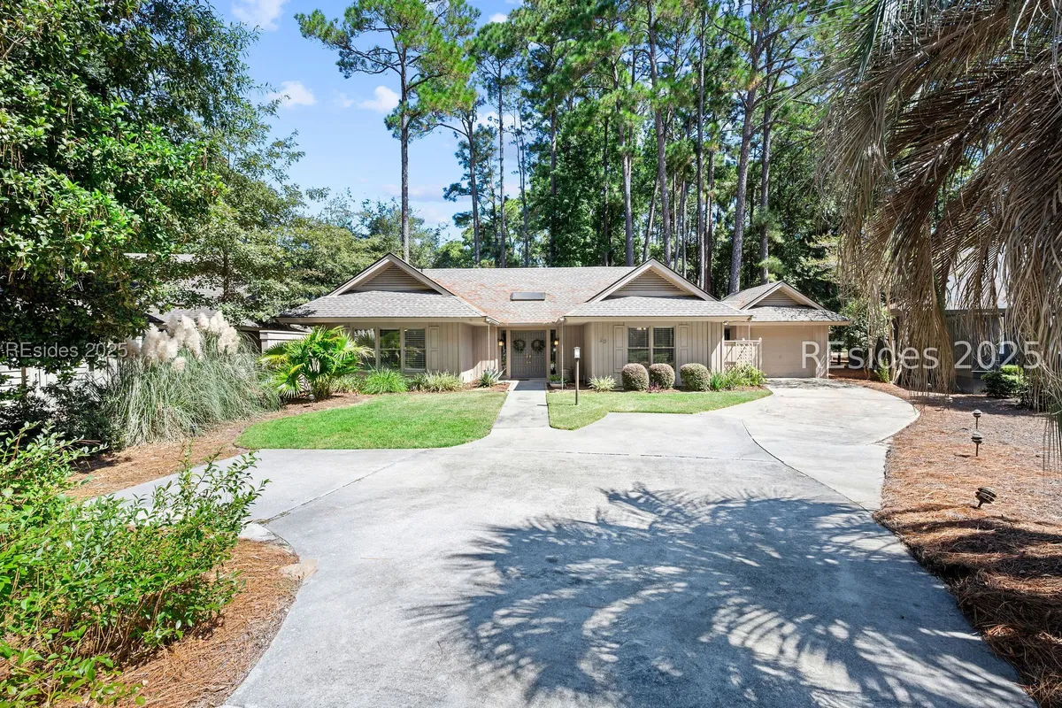 Property Slideshow image 1 of 48 | 20 field sparrow rd, Hilton Head Island, SC, 29926