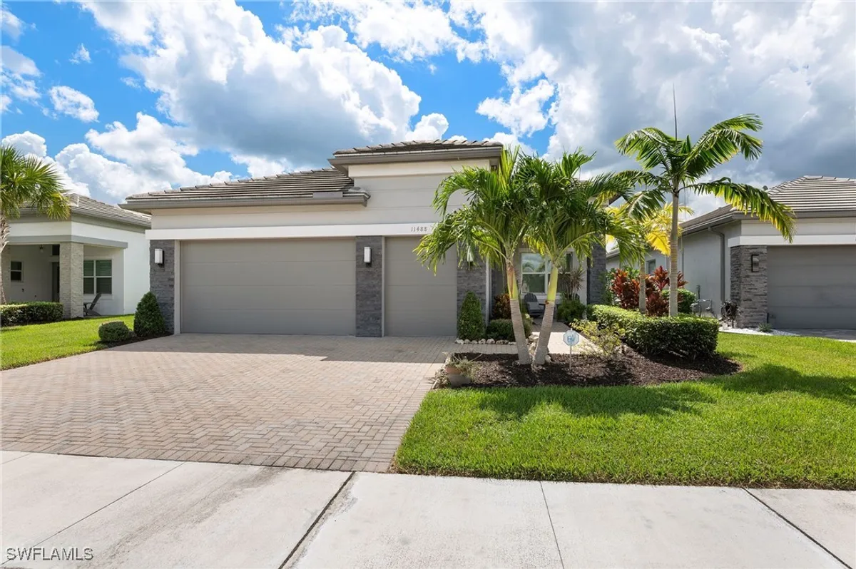 Property Slideshow image 1 of 50 | 11488 coronado way, Naples, FL, 34120