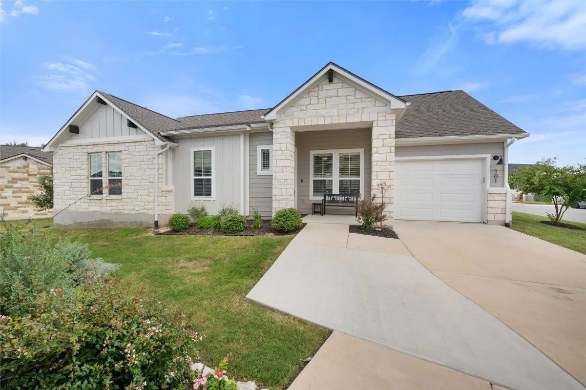 Property Slideshow image 1 of 35 | 130 ace ln # 101, San Marcos, TX, 78666