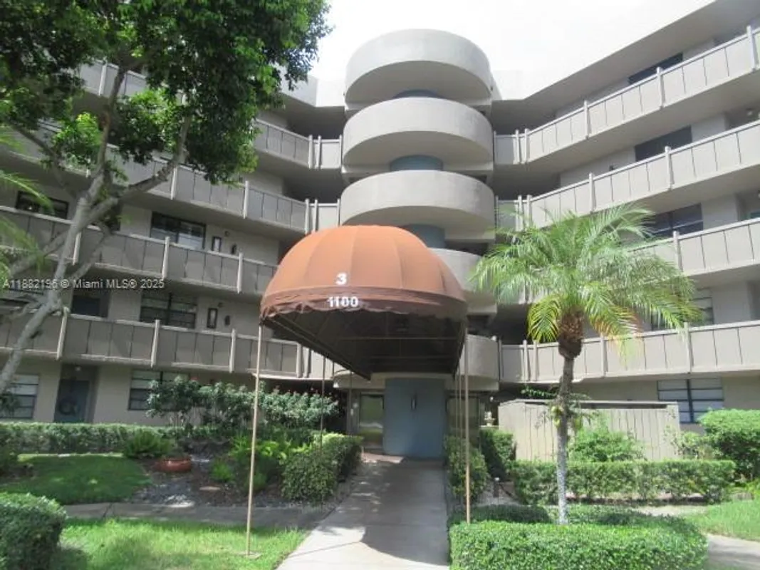 Property Slideshow image 1 of 71 | 1100 colony point cir 518, Pembroke Pines, FL, 33026