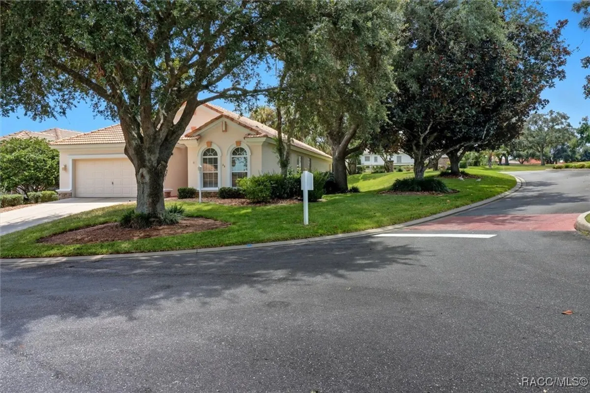 Property Slideshow image 1 of 52 | 22 w doerr path, Hernando, FL, 34442