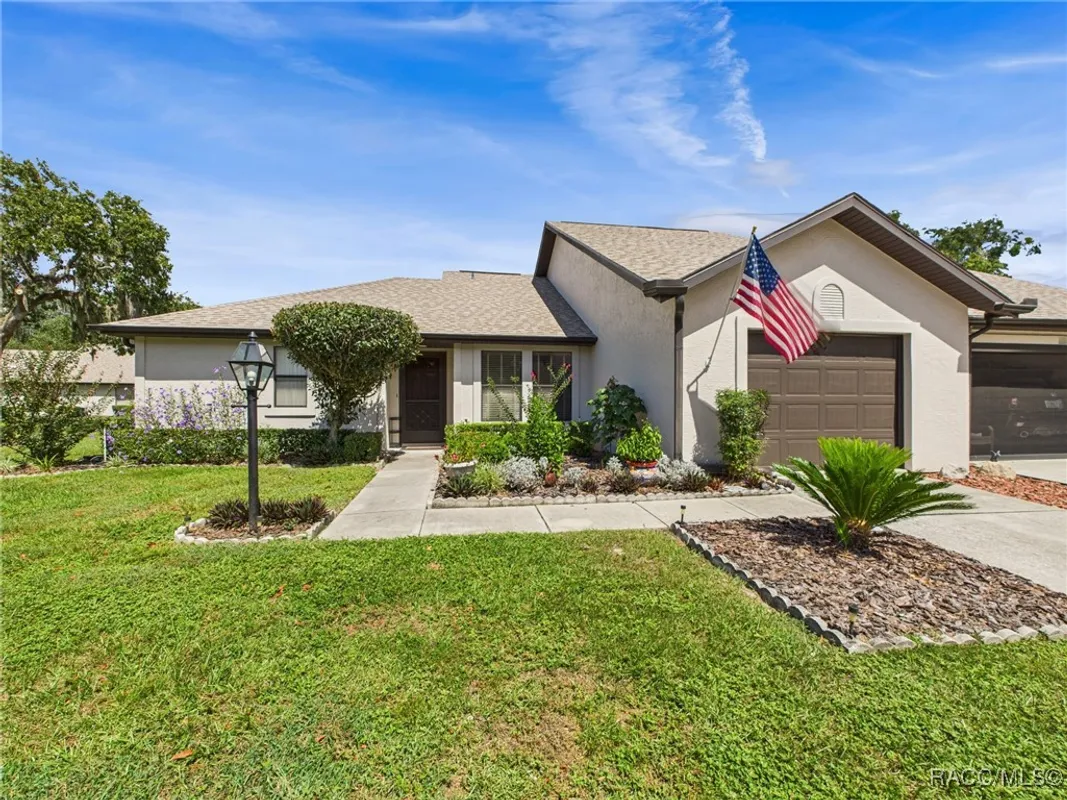 Property Slideshow image 1 of 36 | 6251 w weston dr, Crystal River, FL, 34429