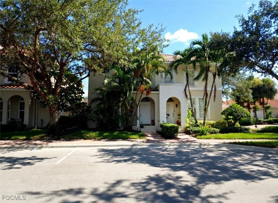 Property Slideshow image 1 of 18 | 6112 towncenter cir, Naples, FL, 34119