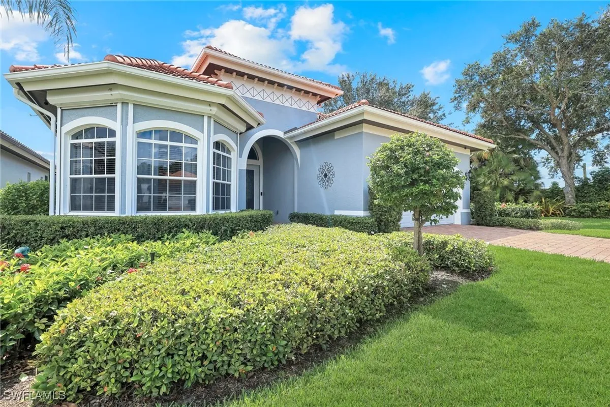 Property Slideshow image 1 of 23 | 6062 divot ct, Naples, FL, 34113