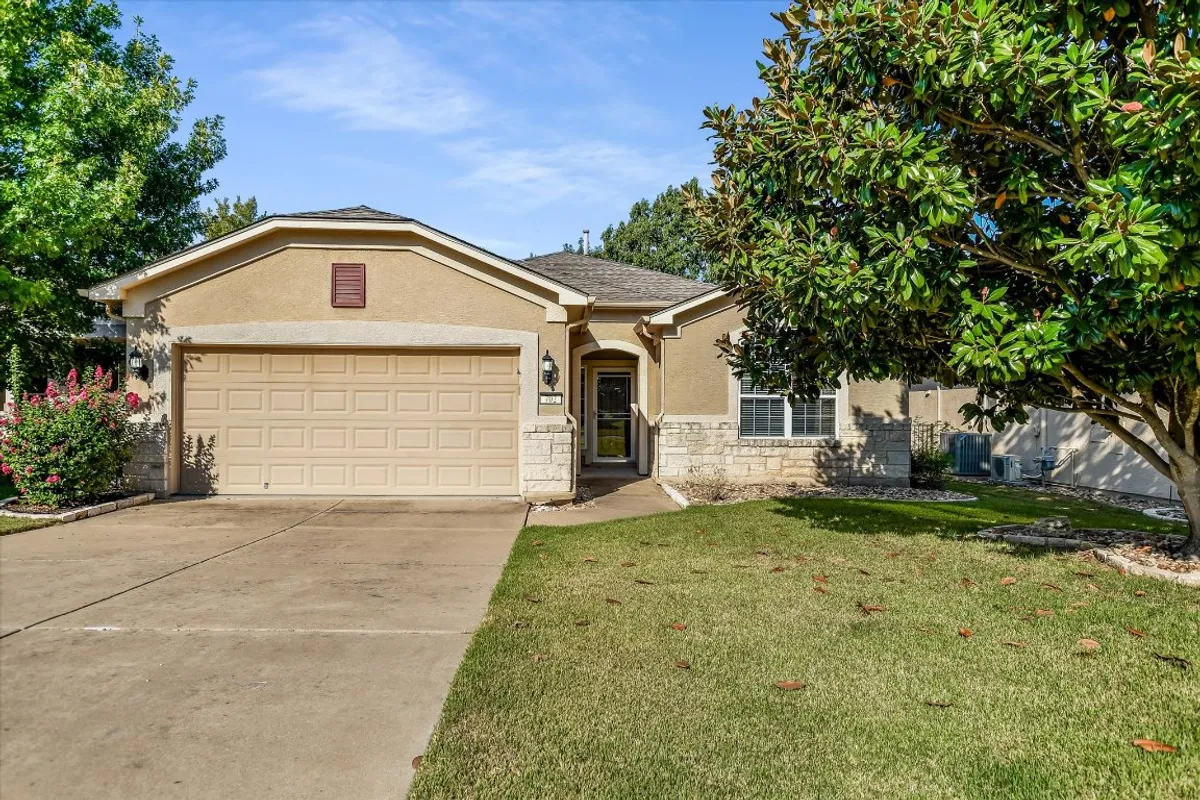 Property Slideshow image 1 of 26 | 702 independence creek ln, Georgetown, TX, 78633