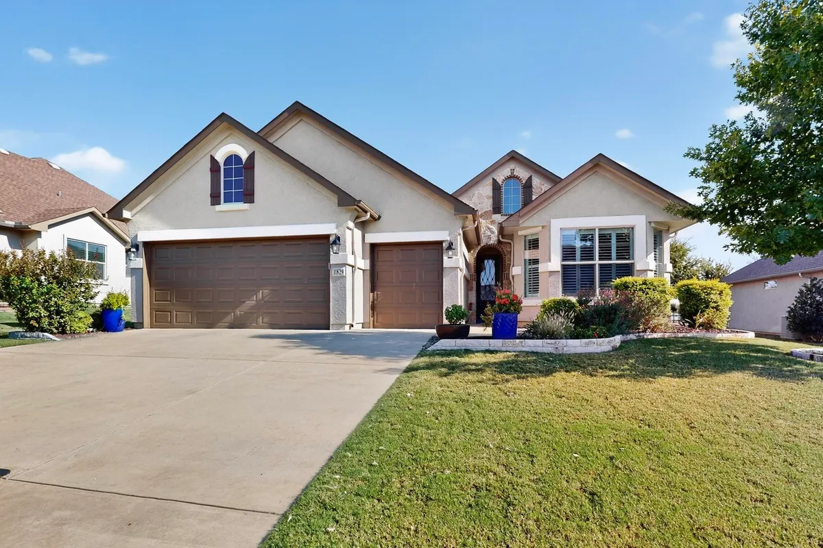 Property Slideshow image 1 of 38 | 11829 willet way, Denton, TX, 76207
