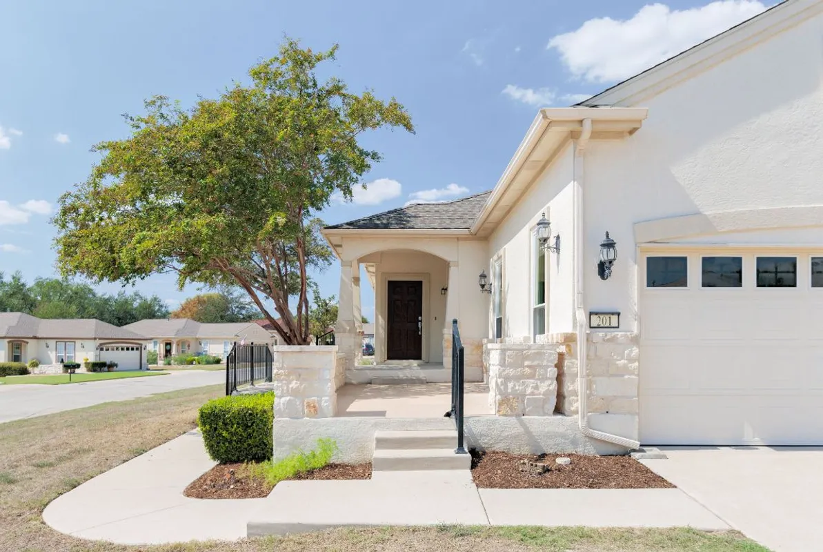 Property Slideshow image 1 of 36 | 201 limestone shoals ct, Georgetown, TX, 78633