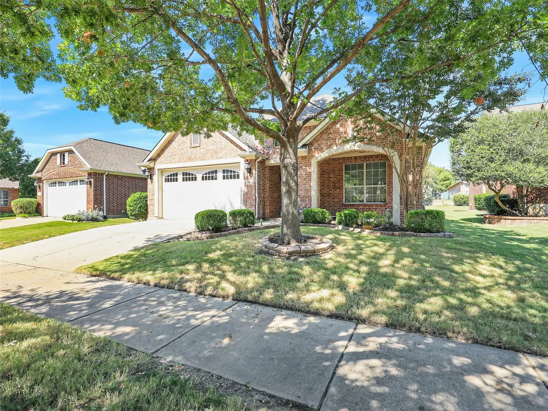 Property Slideshow image 1 of 39 | 248 burnswick isles way, Frisco, TX, 75036