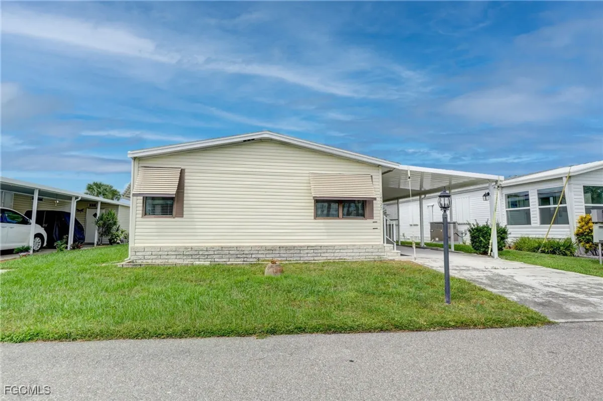 Property Slideshow image 1 of 36 | 14527 paul revere loop, North Fort Myers, FL, 33917