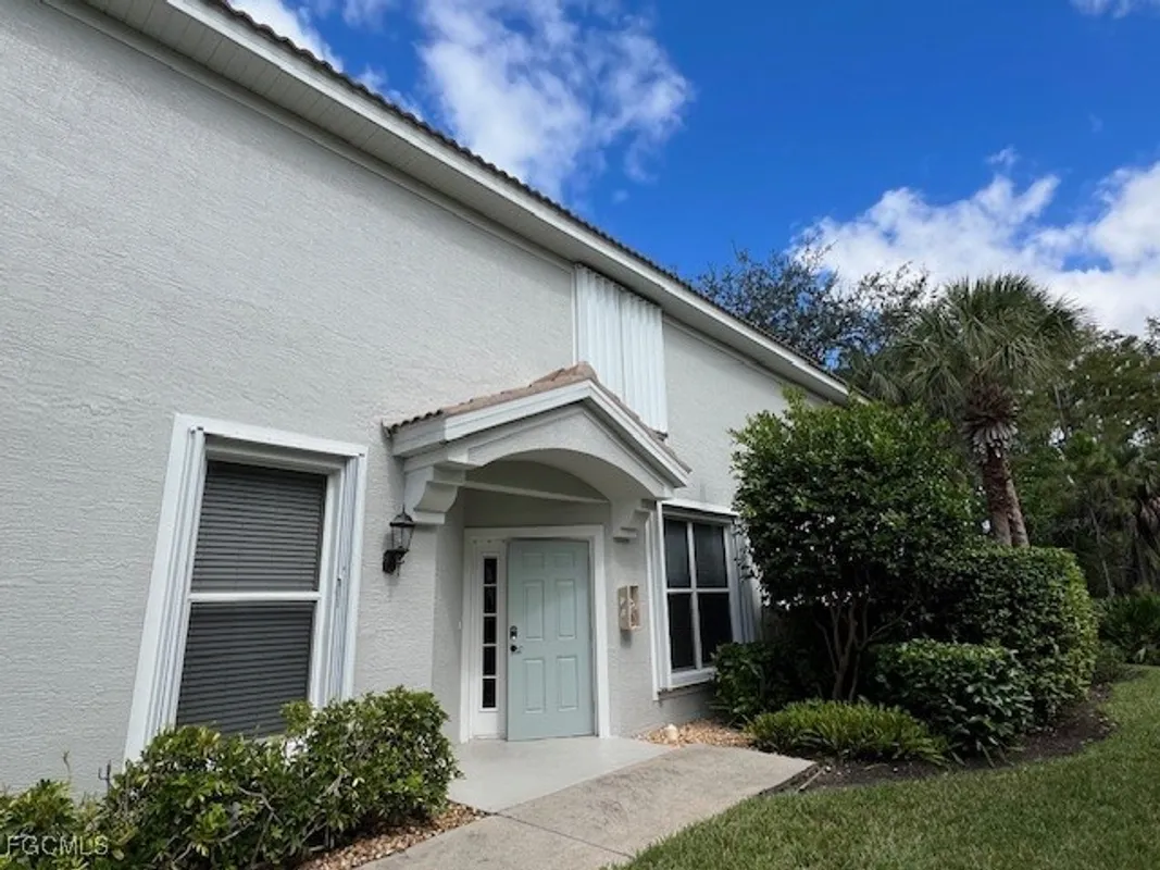 Property Slideshow image 1 of 42 | 9603 hemingway ln 4001, Fort Myers, FL, 33913