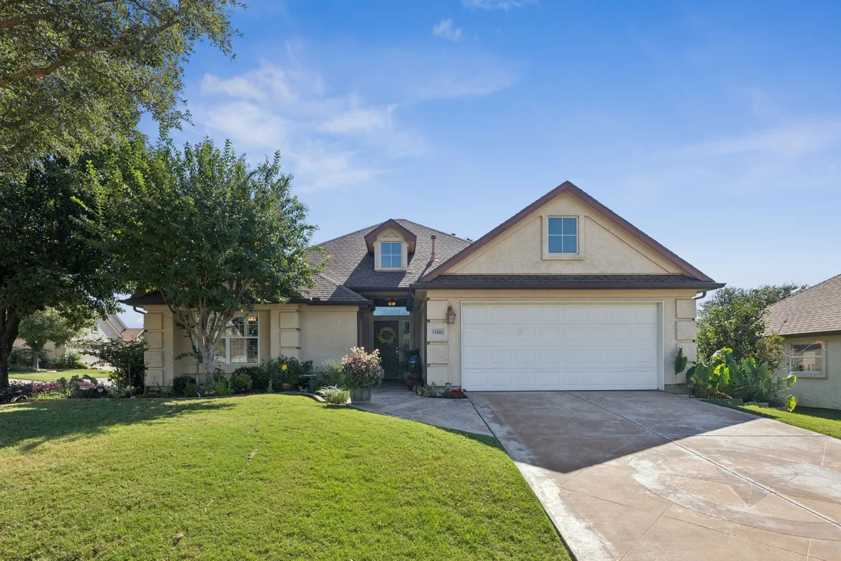 Property Slideshow image 1 of 37 | 11001 southerland dr, Denton, TX, 76207