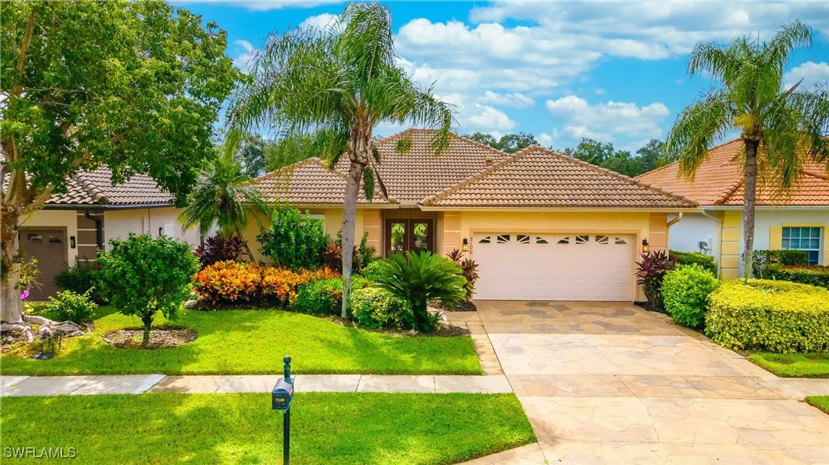 Property Slideshow image 1 of 35 | 7100 falcons glen blvd, Naples, FL, 34113