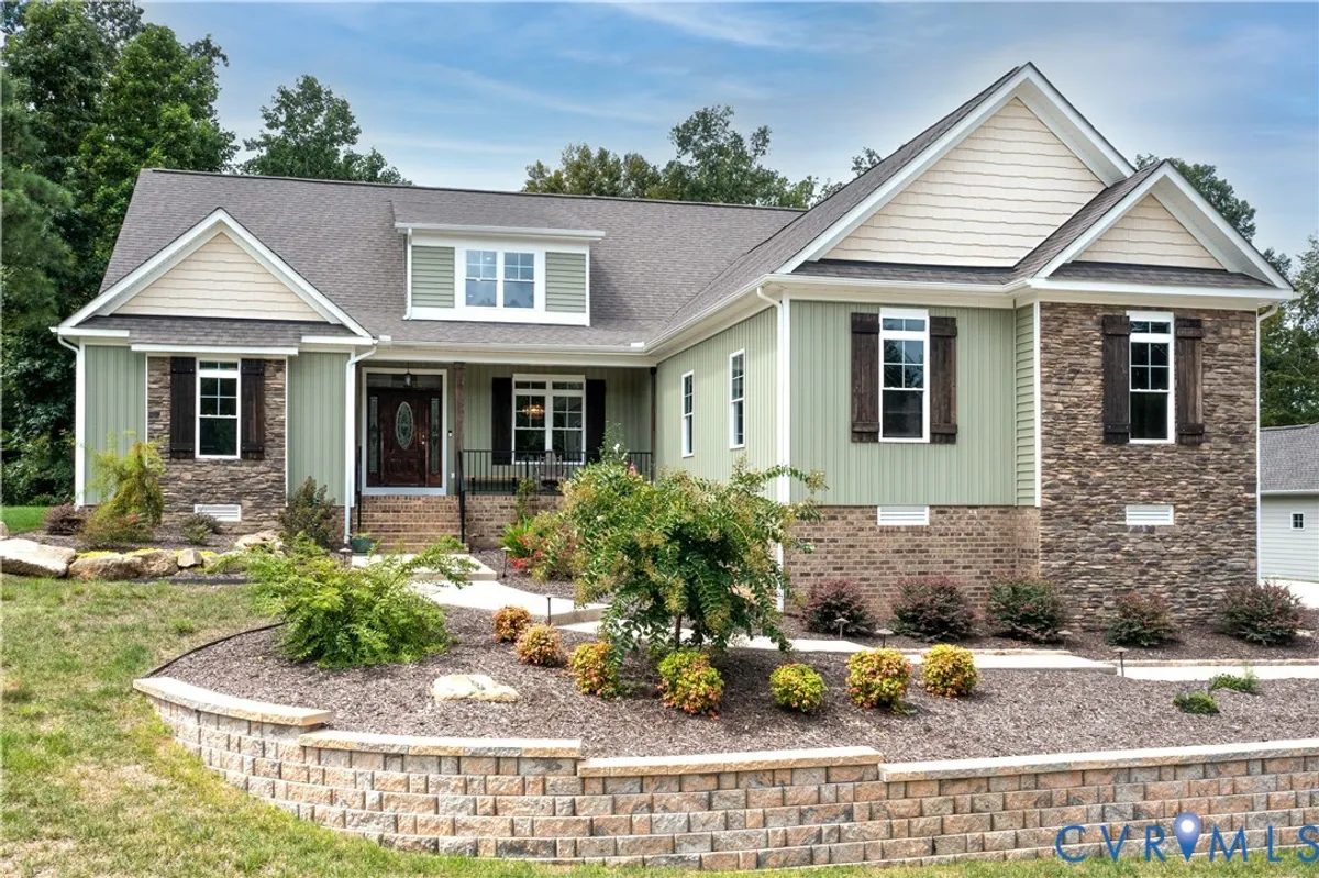 Property Slideshow image 1 of 41 | 8143 lake margaret ter, Chesterfield, VA, 23838