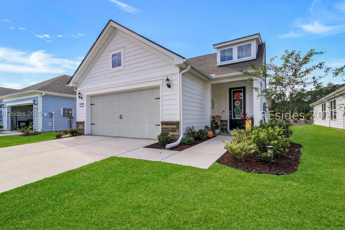 Property Slideshow image 1 of 35 | 835 aurora way, Bluffton, SC, 29909