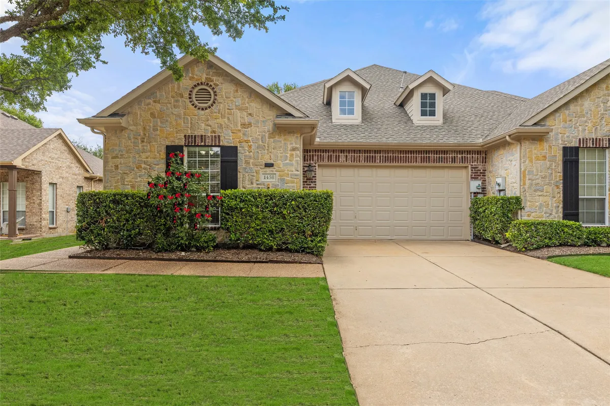 Property Slideshow image 1 of 38 | 1458 cattle baron ct, Fairview, TX, 75069