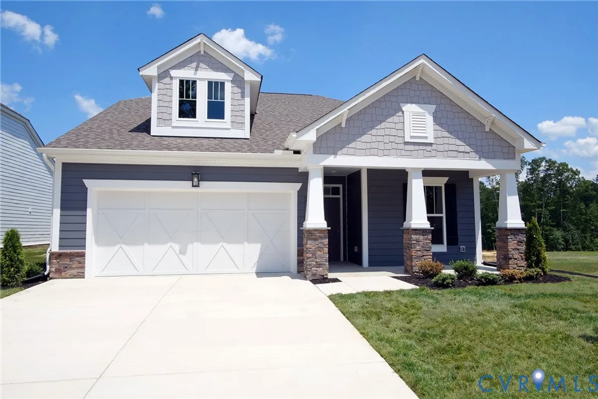 Property Slideshow image 1 of 41 | 16018 canoe pointe loop # 19-4, Moseley, VA, 23120