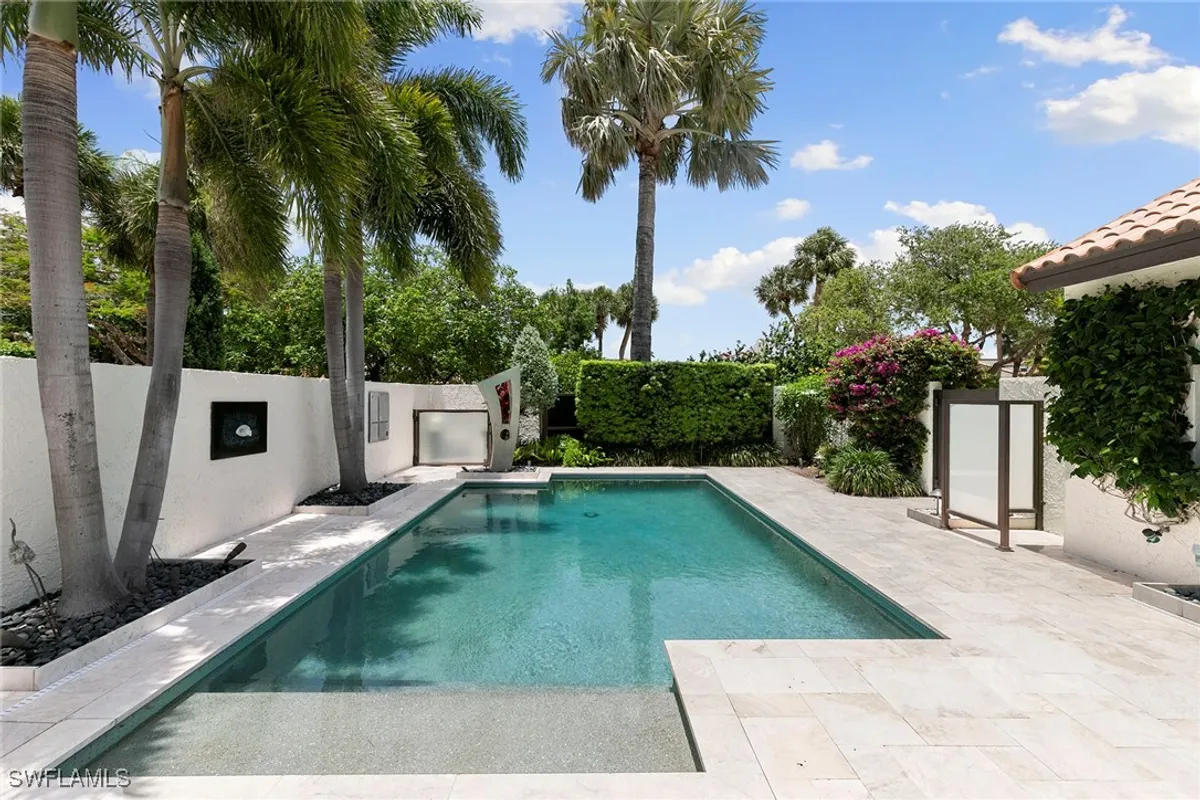 Property Slideshow image 1 of 47 | 580 tierra mar ln # 21, Naples, FL, 34108