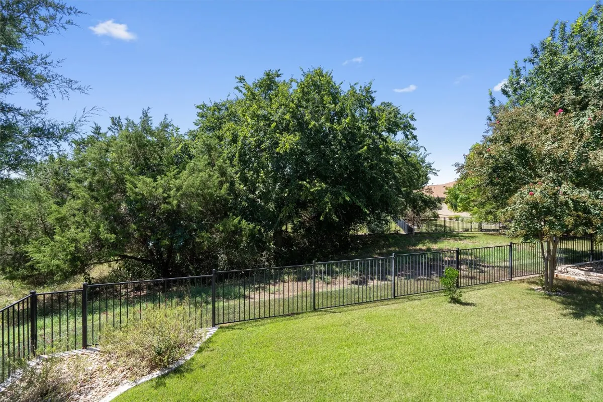 Property Slideshow image 1 of 39 | 207 apache mountain ln, Georgetown, TX, 78633