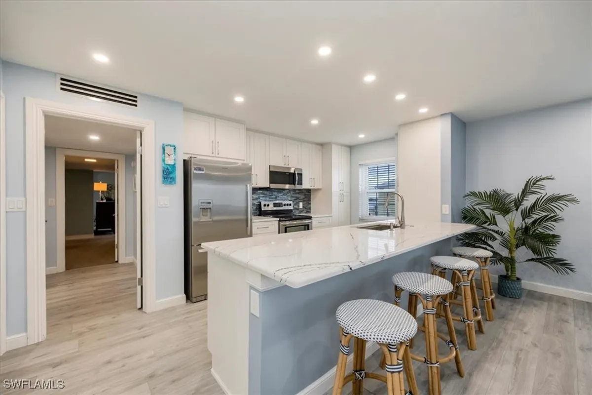 Property Slideshow image 1 of 28 | 3483 gulf shore blvd 604, Naples, FL, 34103