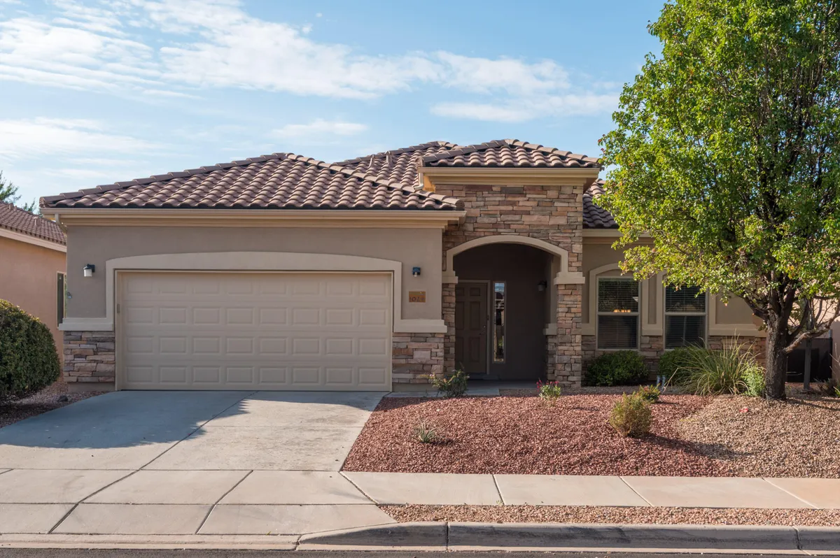 Property Slideshow image 1 of 33 | 1024 evening primrose, Bernalillo, NM, 87004