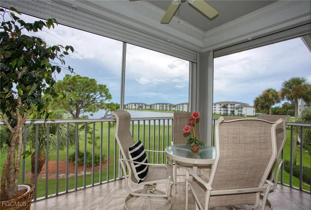 Property Slideshow image 1 of 26 | 8066 queen palm ln 537, Fort Myers, FL, 33966